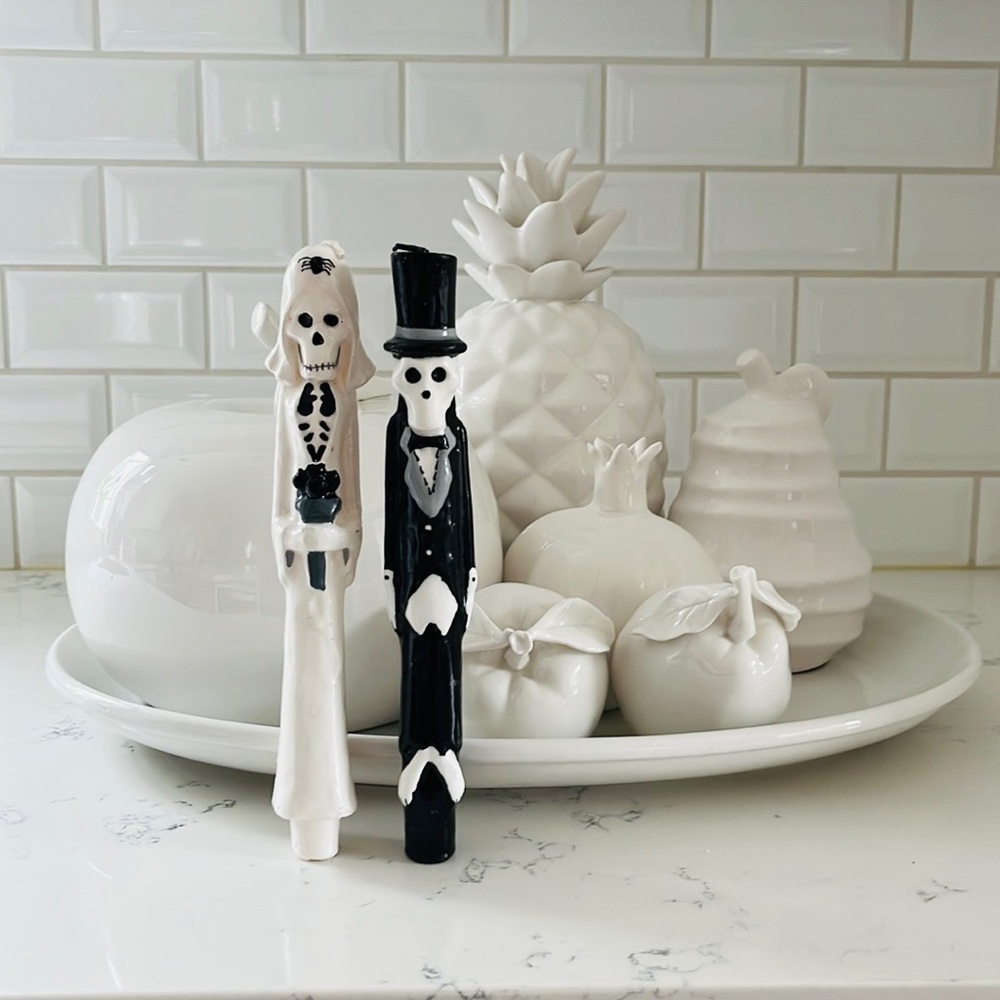 ModCloth Newlydeads Candles - Picture 3 of 14